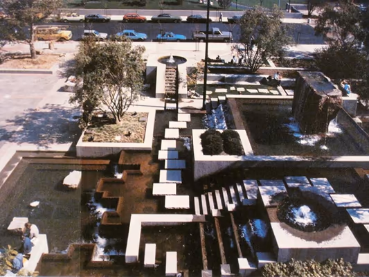 Levi's Plaza Park photo 1